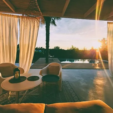 Botel Casa B Comfortable Holiday
